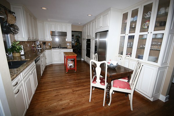 Bright finished kitchen remodeling project by Culligan Construction